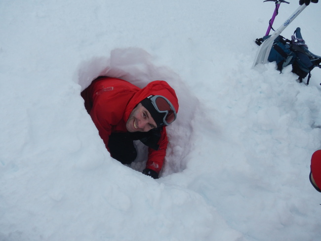 Warming up by digging decent snow holes